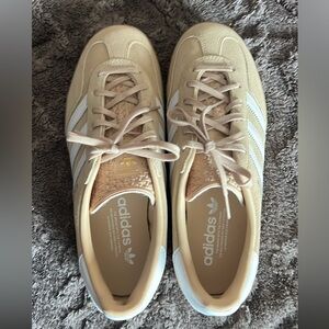 Adidas samba gazelles size 9 W